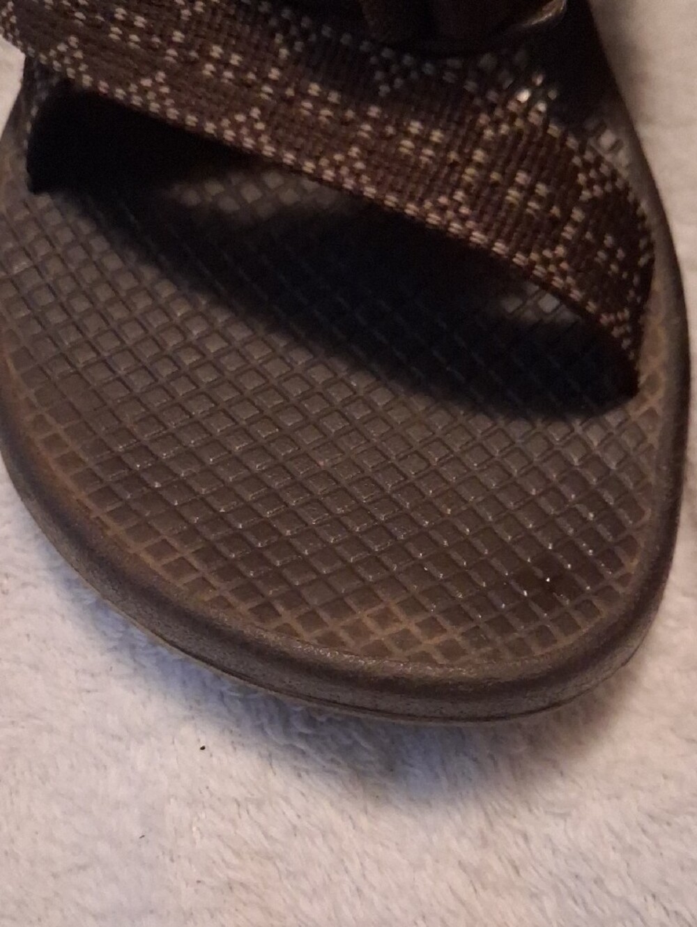 Chaco Brown Patterned Men’s Adjustable Strap Sandals - Picture 4 of 12